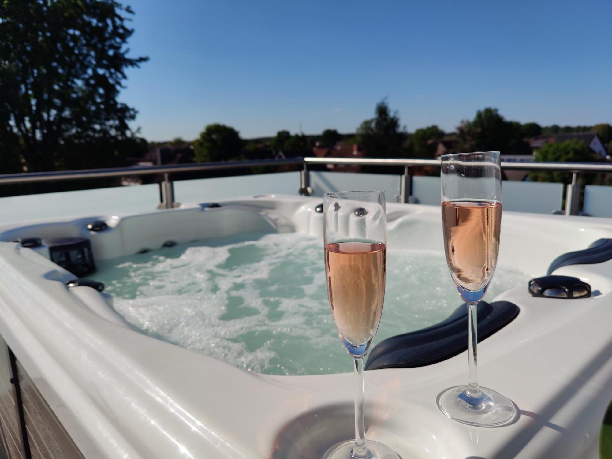 Penthouse Mit Whirlpool Im Herzen Von Niedersachsen Burgwedel Kültér fotó
